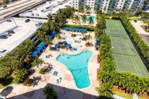 One Bedroom Apartment in Sunny Isles Beach Walking Distance to Beach